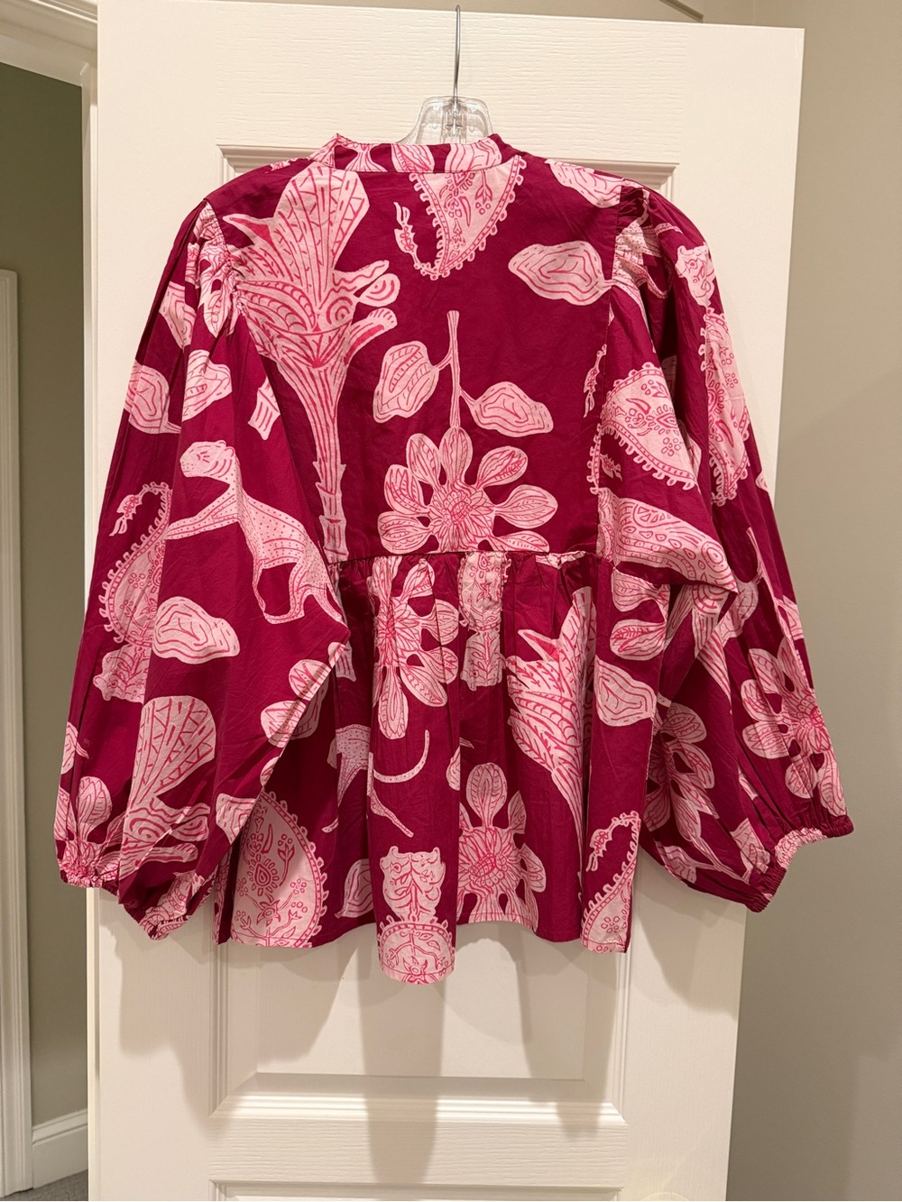 Oliphant balloon sleeve top! Fabulous! Size M! Perfect dressed up or down! - Picture 2 of 8